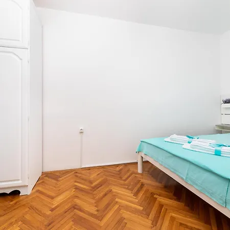 Aisa* Countryside Just 500m From The Beach! Krk Town