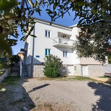Aisa* Countryside Just 500m From The Beach! *
