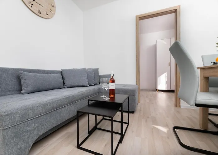 Aisa* Countryside Just 500m From The Beach! * Krk Town