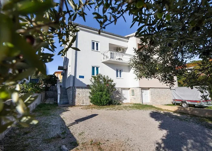 Aisa* Countryside Just 500m From The Beach! *