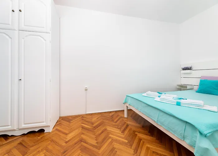 Aisa* Countryside Just 500m From The Beach! Krk Town