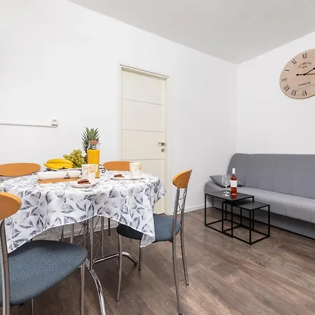 公寓 Aisa* Countryside Just 500m From The Beach!